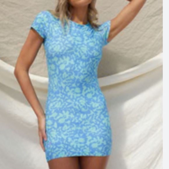 Stone Fox Swim Bambi Baby Tee Dress Ocean Bloom Print short sleeve medium - Picture 1 of 7